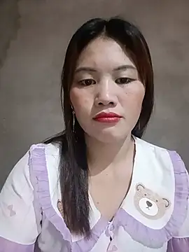 Snapshot of meg_06 chatting on 07-04-26, 02:34 meg 06 online show from 07-04-26, 02:34