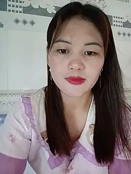 Snapshot of meg_06 chatting on 07-05-26, 06:20 meg 06 online show from 07-05-26, 06:20