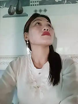 Snapshot of meg_06 chatting on 07-06-26, 02:19 meg 06 online show from 07-06-26, 02:19