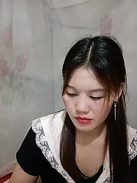 Snapshot of meg_06 chatting on 07-09-26, 02:43 meg 06 online show from 07-09-26, 02:43