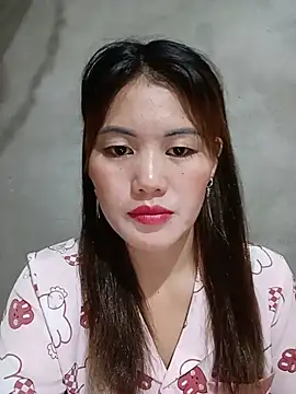 Snapshot of meg_06 chatting on 07-28-26, 04:39 meg 06 online show from 07-28-26, 04:39