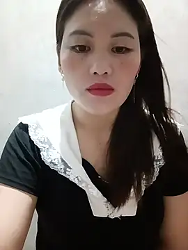 Snapshot of meg_06 chatting on 08-02-26, 10:03 meg 06 online show from 08-02-26, 10:03
