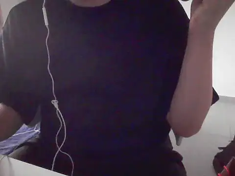 ZuJooo01 online show from 03-26-26, 09:59