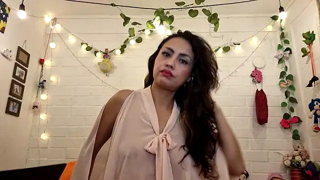 LASEXbellaX online show from 06-14-26, 02:46