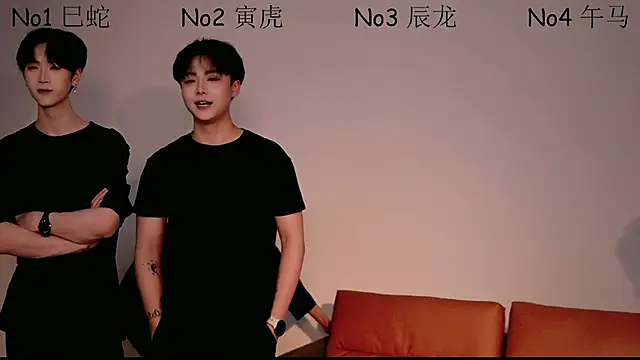 Dkcolo online show from 04-12-26, 10:42