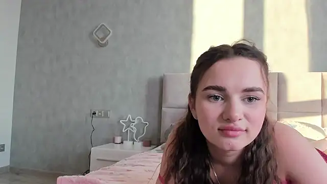 AlinaLuxxx online show from 04-04-26, 03:53