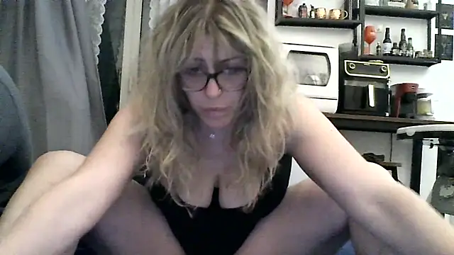 Ginny32 online show from 04-26-26, 09:45