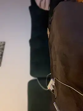 HotTemptation  online show from 04-18-26, 07:58