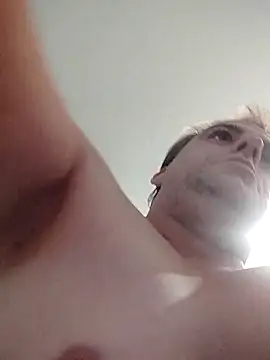 Snapshot of tardfest chatting on 11-17-25, 08:36 tardfest online show from 11-17-25, 08:36