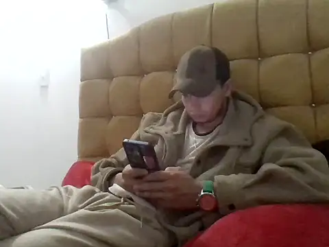 manulito260 online show from 07-05-26, 12:39