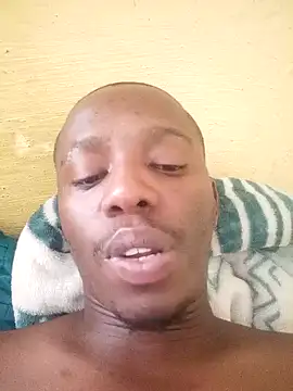 Snapshot of MaskedWithCum chatting on 08-01-26, 12:48 MaskedWithCum online show from 08-01-26, 12:48