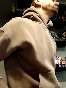 jozsi1995 online show from 04-14-26, 05:52