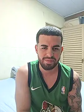 leoxxxgato online show from 04-04-26, 09:23