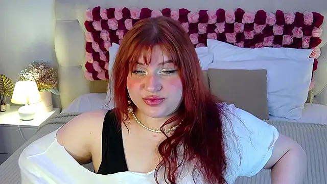 BelladonnaRed online show from 04-17-26, 03:42