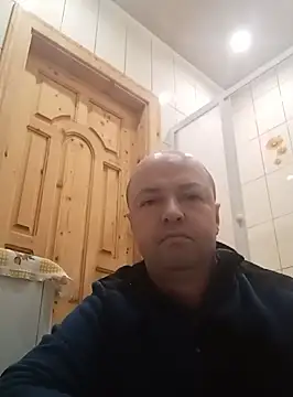 Luceriusbigass online show from 12-25-24, 03:29