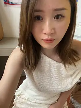 Snapshot of qin205205 chatting on 07-07-26, 07:34 qin205205 online show from 07-07-26, 07:34
