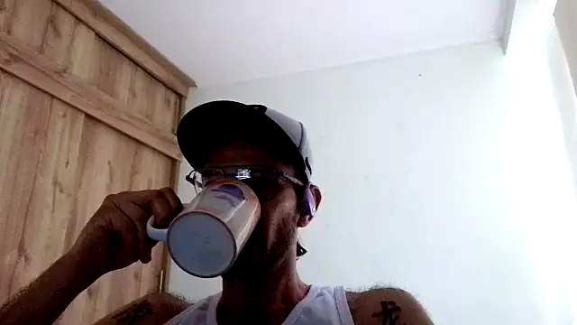 andrew 1520 online show from 11-07-25, 09:48