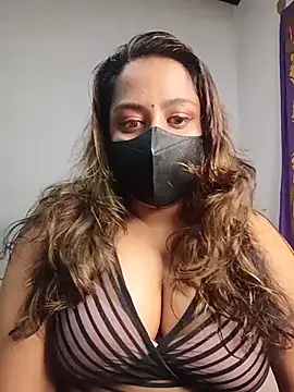 Snapshot of Suger_Lips_99 chatting on 06-17-26, 07:04 Suger Lips 99 online show from 06-17-26, 07:04