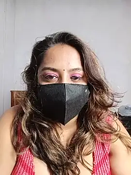 Snapshot of Suger_Lips_99 chatting on 07-14-26, 04:56 Suger Lips 99 online show from 07-14-26, 04:56