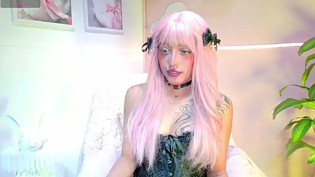 Snapshot of VaLuu__ chatting on 06-29-26, 12:49 VaLuu online show from 06-29-26, 12:49