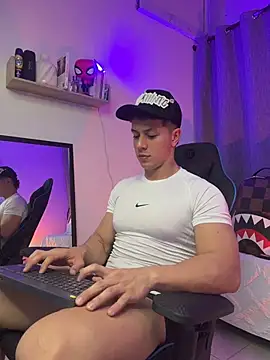 Snapshot of ASHTON_HILS chatting on 07-17-26, 10:47 ASHTON HILS online show from 07-17-26, 10:47
