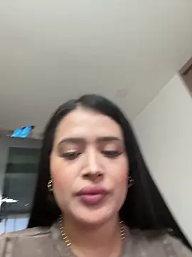 Sara fun online show from 02-19-25, 04:55