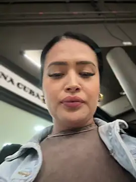 Sara fun online show from 03-11-25, 03:23