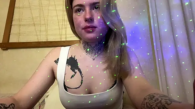 TRAMADOLL2008 online show from 04-18-26, 07:58