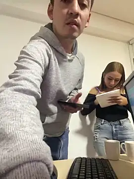 dakota vennom online show from 04-18-26, 11:27