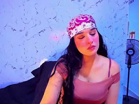 Aishas- online show from 04-28-26, 05:12