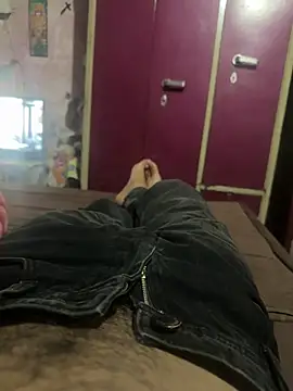 studio universe online show from 04-24-26, 01:46