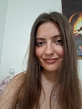 Snapshot of Alba2331 chatting on 06-26-26, 11:47 Alba2331 online show from 06-26-26, 11:47