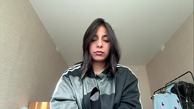 NikiBrunsvold online show from 04-24-26, 02:41