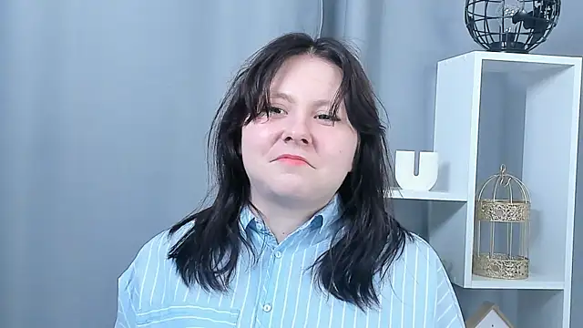 MaliaDemus online show from 04-24-26, 12:18