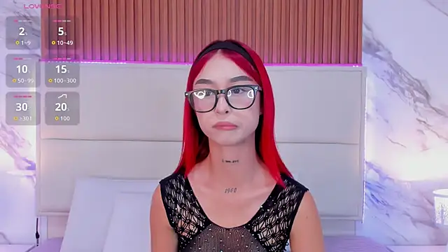 Snapshot of _bella_rossee_ chatting on 06-25-26, 03:50 bella rossee online show from 06-25-26, 03:50