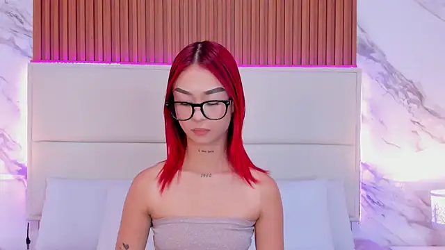 Snapshot of _bella_rossee_ chatting on 06-27-26, 04:28 bella rossee online show from 06-27-26, 04:28