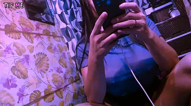 TSjuicyhotdrops online show from 02-09-25, 06:47