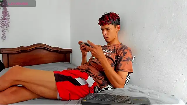 liammendoza98 online show from 07-04-26, 04:13