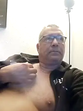 Soloyan online show from 01-05-25, 06:13