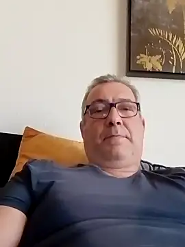 Soloyan online show from 01-30-25, 01:21