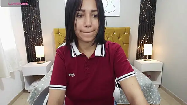Snapshot of gaby_cute4u chatting on 05-14-26, 01:29 gaby cute4u online show from 05-14-26, 01:29