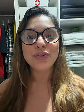 Snapshot of Mariiii_morena chatting on 07-13-26, 10:18 Mariiii morena online show from 07-13-26, 10:18
