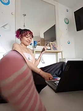 Snapshot of Ari_vibesX chatting on 08-03-26, 10:02 Ari vibesX online show from 08-03-26, 10:02