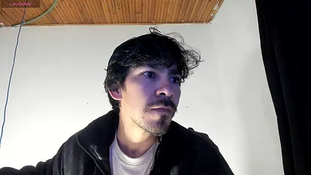 Snapshot of Piter_Drako chatting on 08-03-26, 11:19 Piter Drako online show from 08-03-26, 11:19