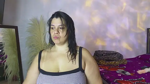 Snapshot of Martina_Foxy01 chatting on 06-21-26, 01:03 Martina Foxy01 online show from 06-21-26, 01:03