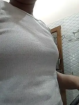 Snapshot of kiran-baby chatting on 07-25-26, 04:26 kiran-baby online show from 07-25-26, 04:26