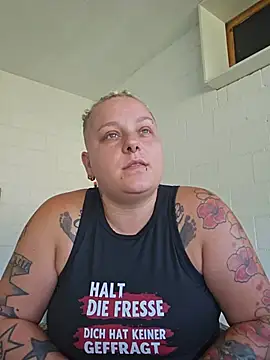Snapshot of Lady_Peggi chatting on 07-10-26, 08:40 Lady Peggi online show from 07-10-26, 08:40