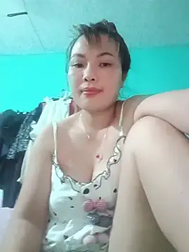 Snapshot of MUNMUN2K5 chatting on 07-28-26, 01:43 MUNMUN2K5 online show from 07-28-26, 01:43