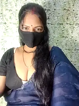 Snapshot of Juli_80 chatting on 07-09-26, 11:36 Juli 80 online show from 07-09-26, 11:36
