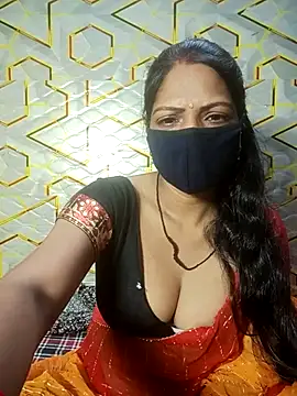 Snapshot of Juli_80 chatting on 07-27-26, 12:17 Juli 80 online show from 07-27-26, 12:17